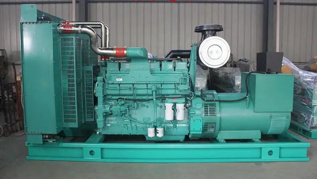 發電機組在低電壓下運行會發生什么危險？